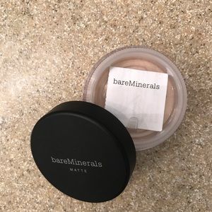 Bare minerals matte foundation in Medium Beige